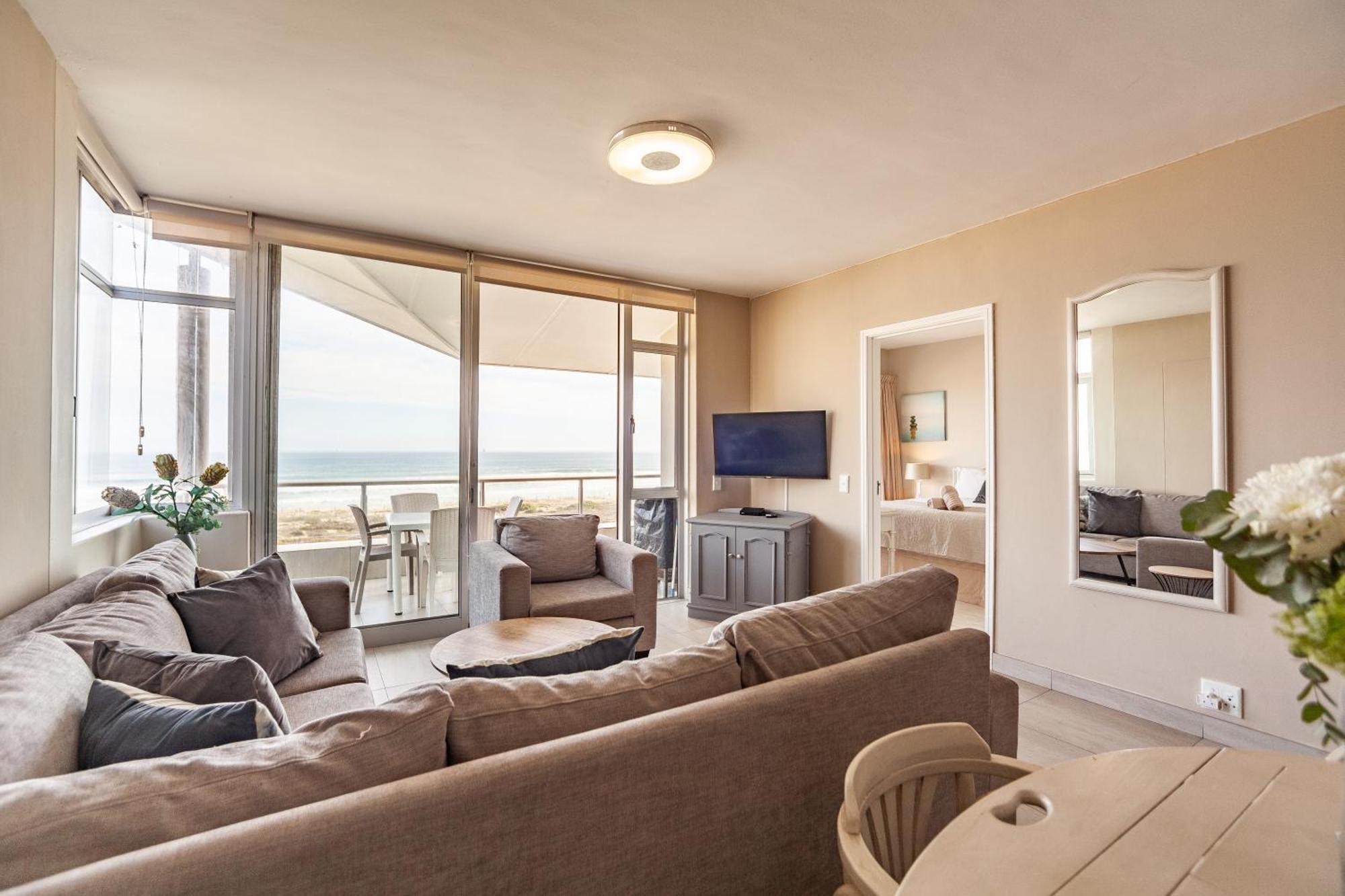 Luxury Private Beachfront 2 Bedroom Dolphin Apartment, Blouberg, Cape Town Exterior photo